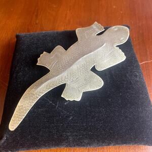 Pewter Lizard Gecko Brooch Pin Made in Thailand Silver-Toned Southwestern Desert